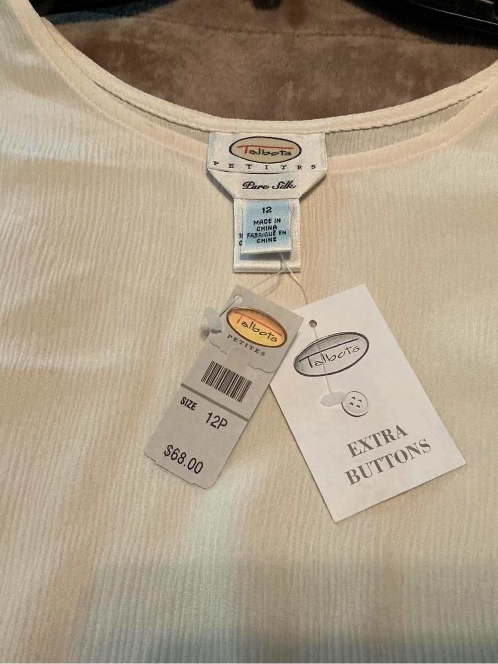 Talbots Cream Sleeveless Button-Side Shell Top - Picture 3 of 6